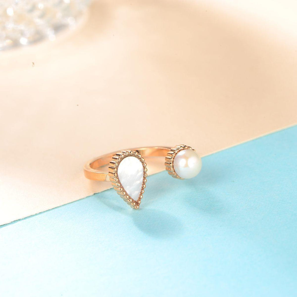 Drop / Ring Pearl Rose Gold
