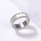 Lulwah Ring / Pearl Silver ( Size 7 )