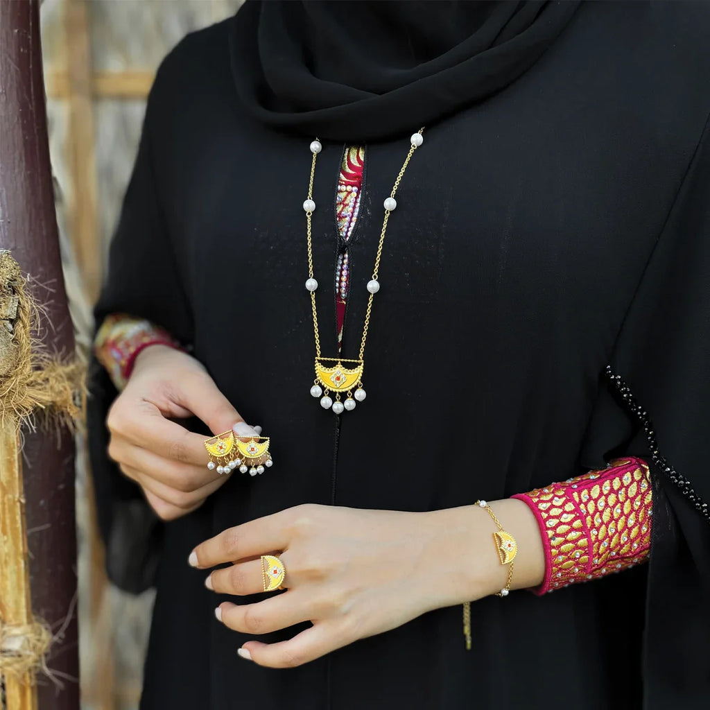 Shnaf / Earrings Pearl Gold