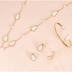 Drop / Necklace Pearl Gold